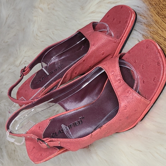Vintage classified pink leather like heels size 6 - Picture 3 of 10